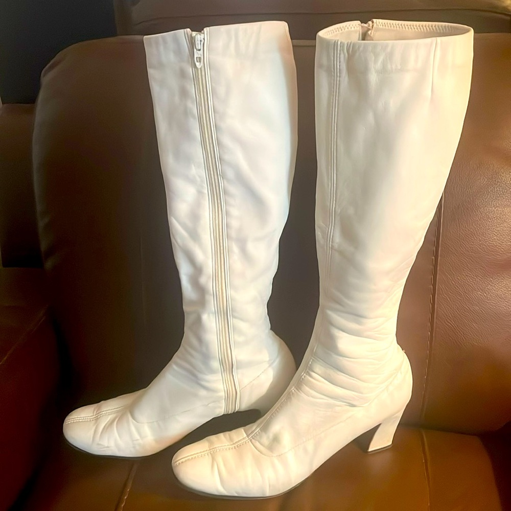 Vintage Amano Boutier Leather Boots in Original Box!